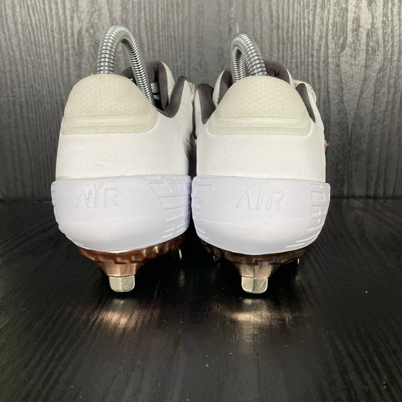 Nike Alpha Huarache Elite 2 Low Softball Cleat - Picture 4 of 9